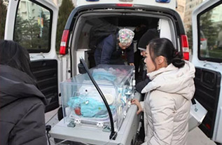 江达县妇婴监护型护送